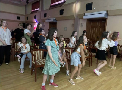Кр. Гвоздика 12–21 Июня Alice in Greekoland