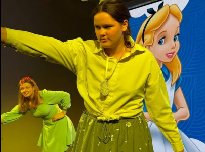Искра 20–22 Мар 2026 Alice in Greekoland